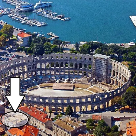 Apartment Next To Amphitheatre *